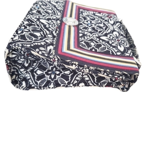 Vera Bradley Julia Handbag In “Barcelona” Pattern - Picture 6 of 8